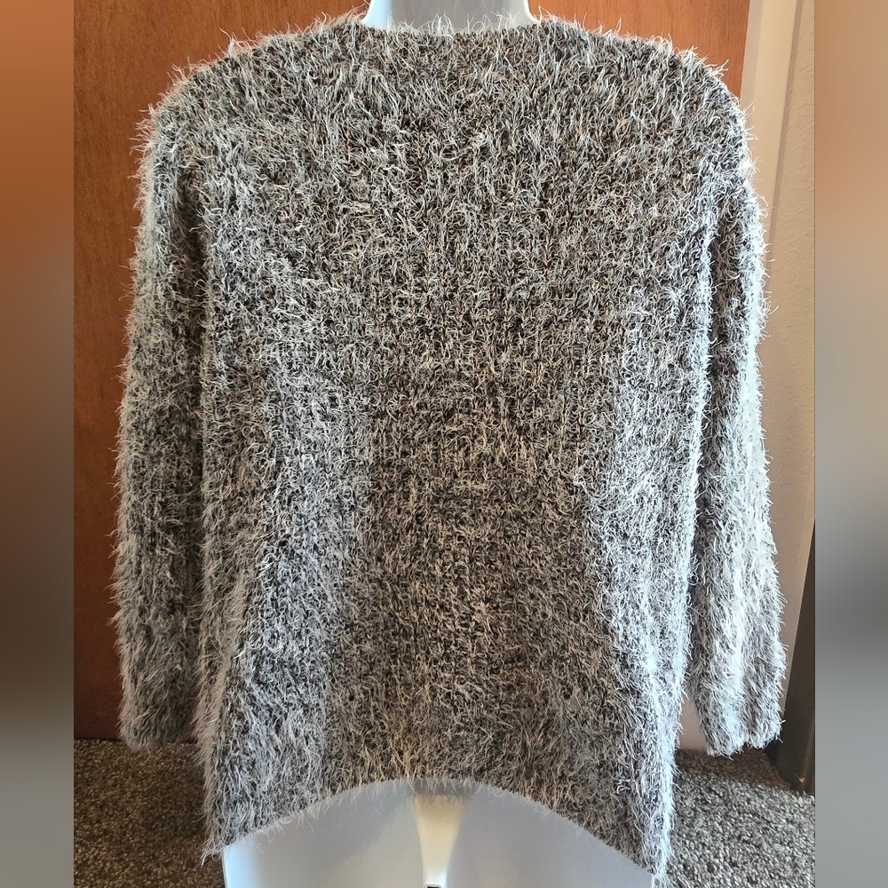 HOST PICK! 🎉🎊 Express Fuzzy Black Gray & White Sweater SzL - Picture 6 of 6